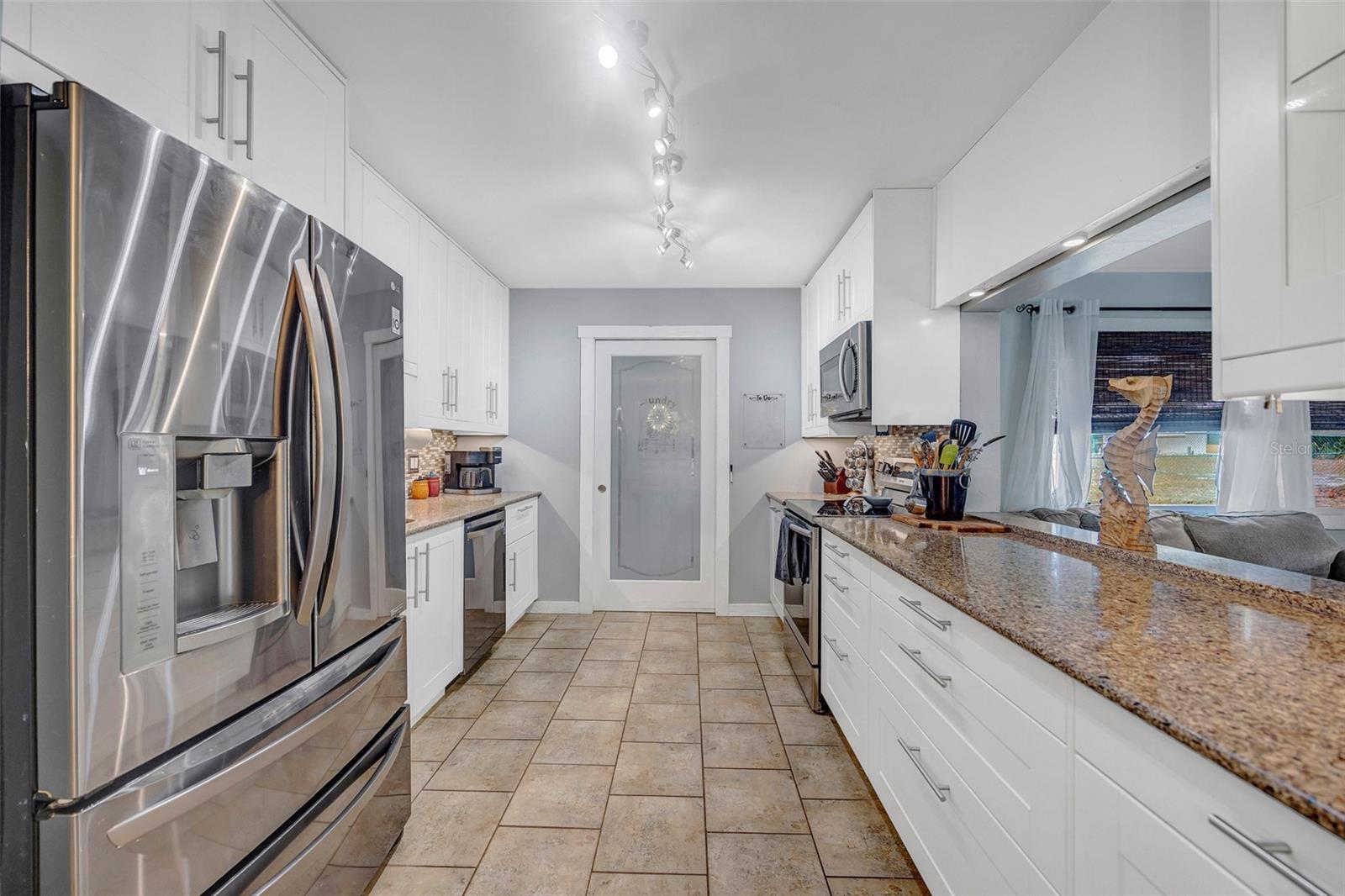 Image 20 of 52 For 1225 2nd Street