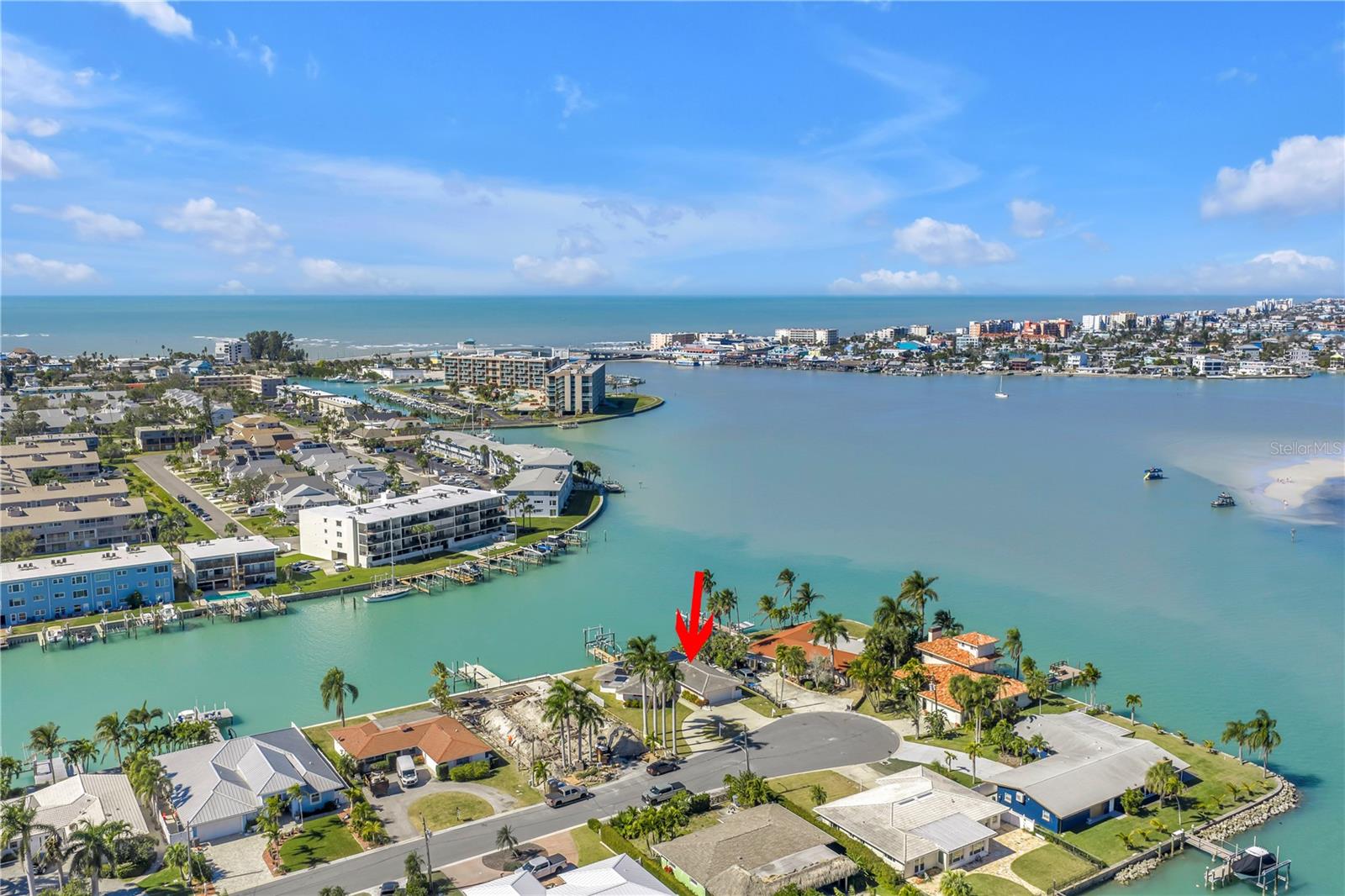 Listing photo id 8 for 12520 4th Street E