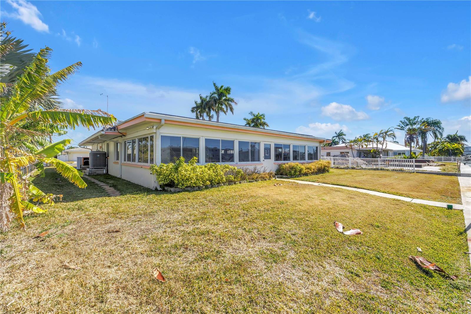 Listing photo id 23 for 12520 4th Street E