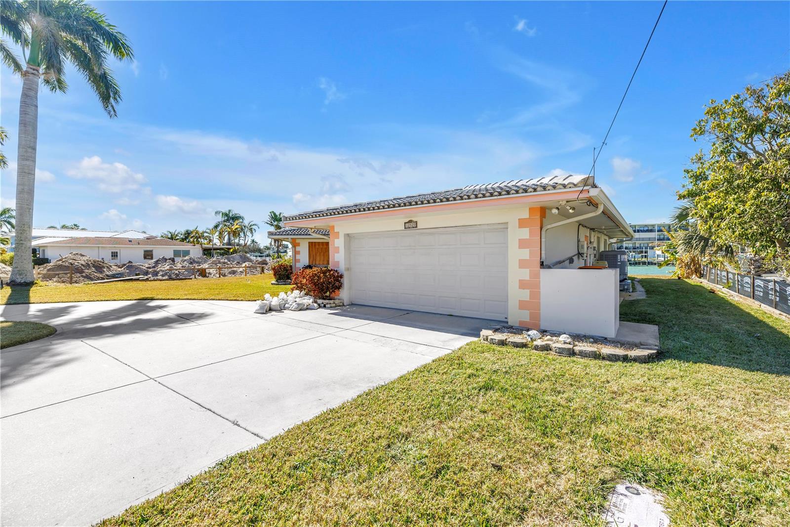 Listing photo id 33 for 12520 4th Street E