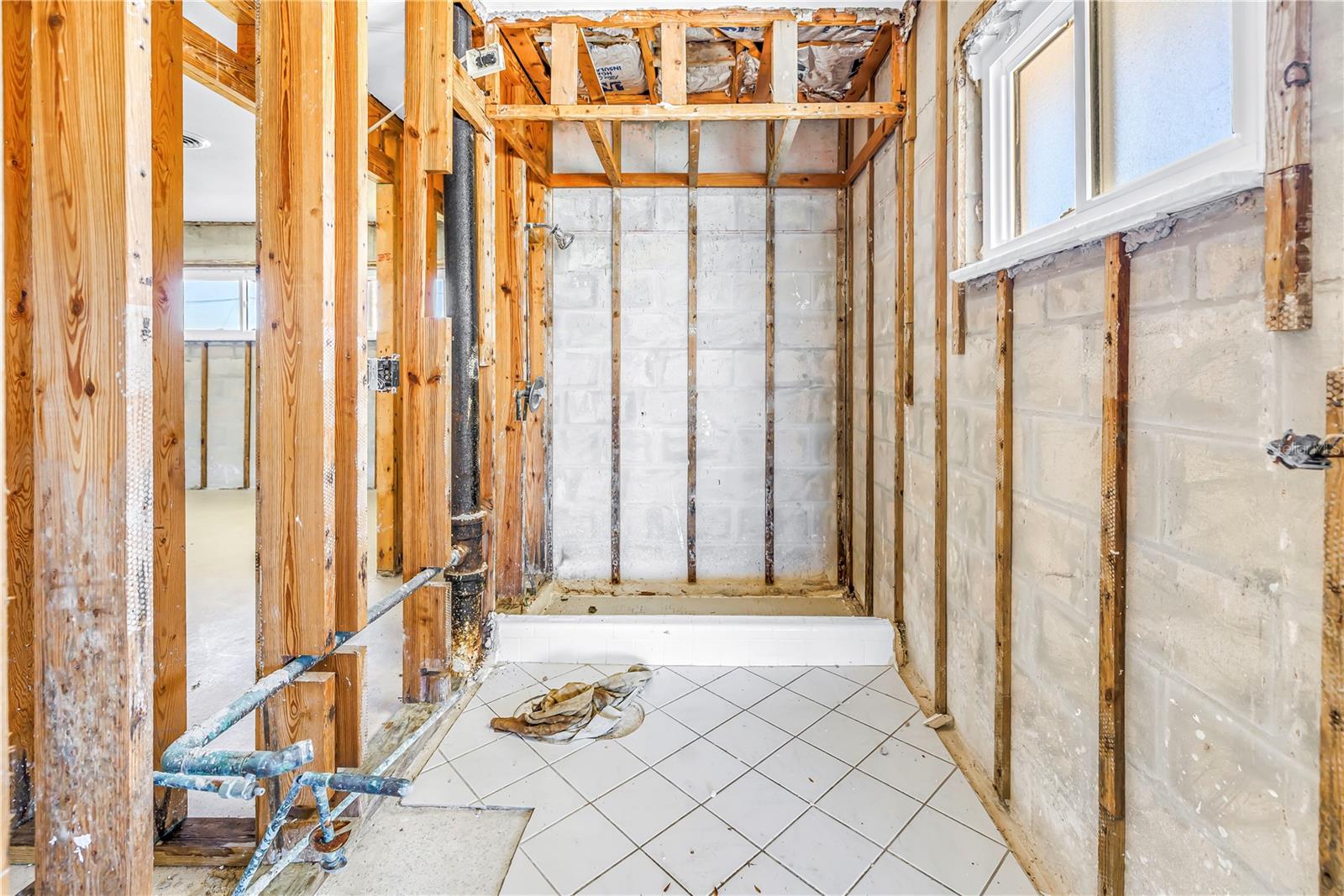 Listing photo id 38 for 12520 4th Street E