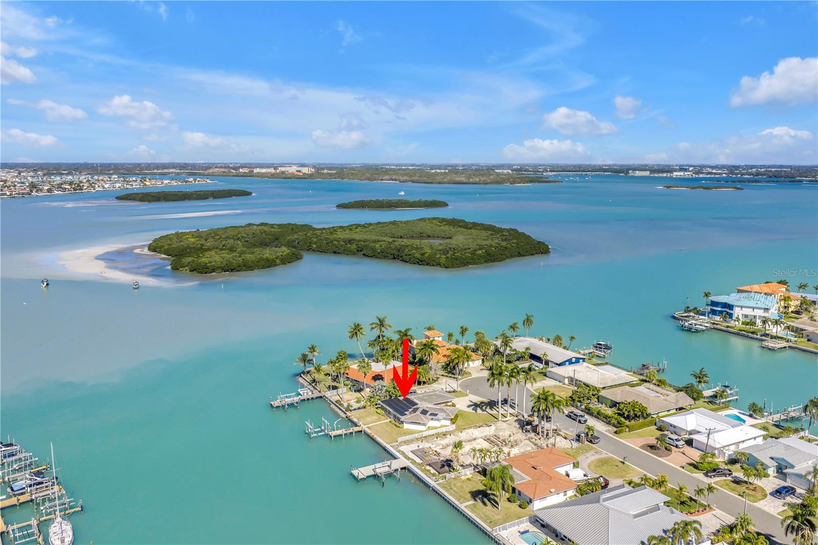 Listing photo id 5 for 12520 4th Street E