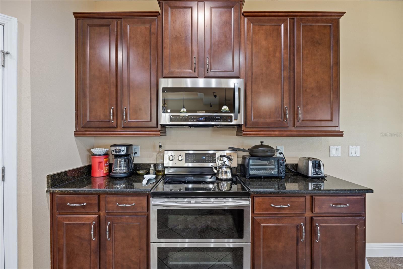 Listing photo id 4 for 11504 Harlan Eddy Court