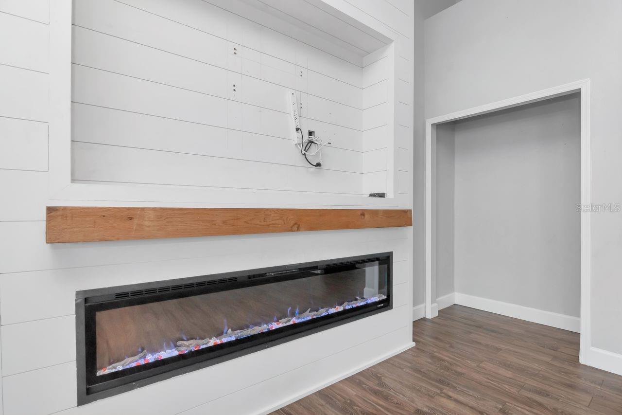 Image 20 of 69 For 5313 Boardwalk Street