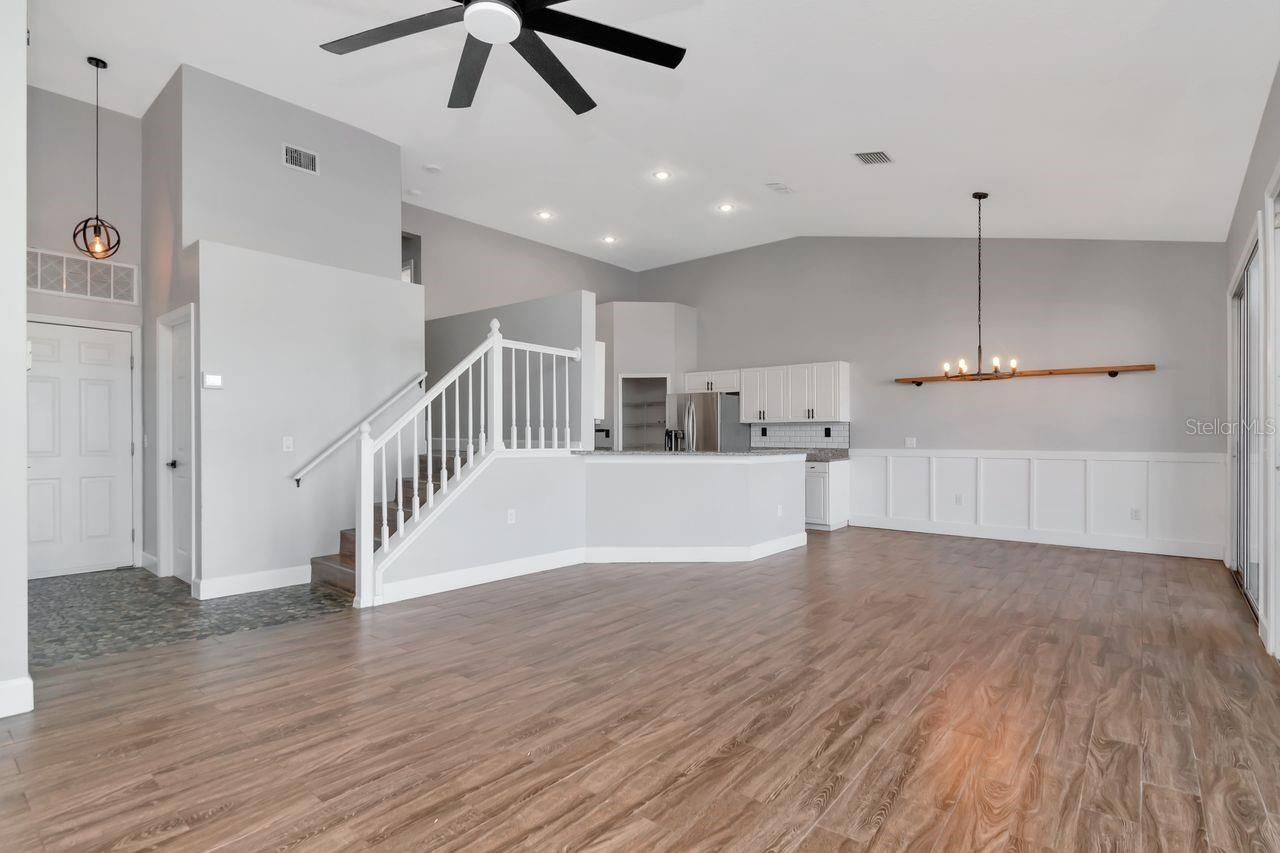 Image 24 of 69 For 5313 Boardwalk Street