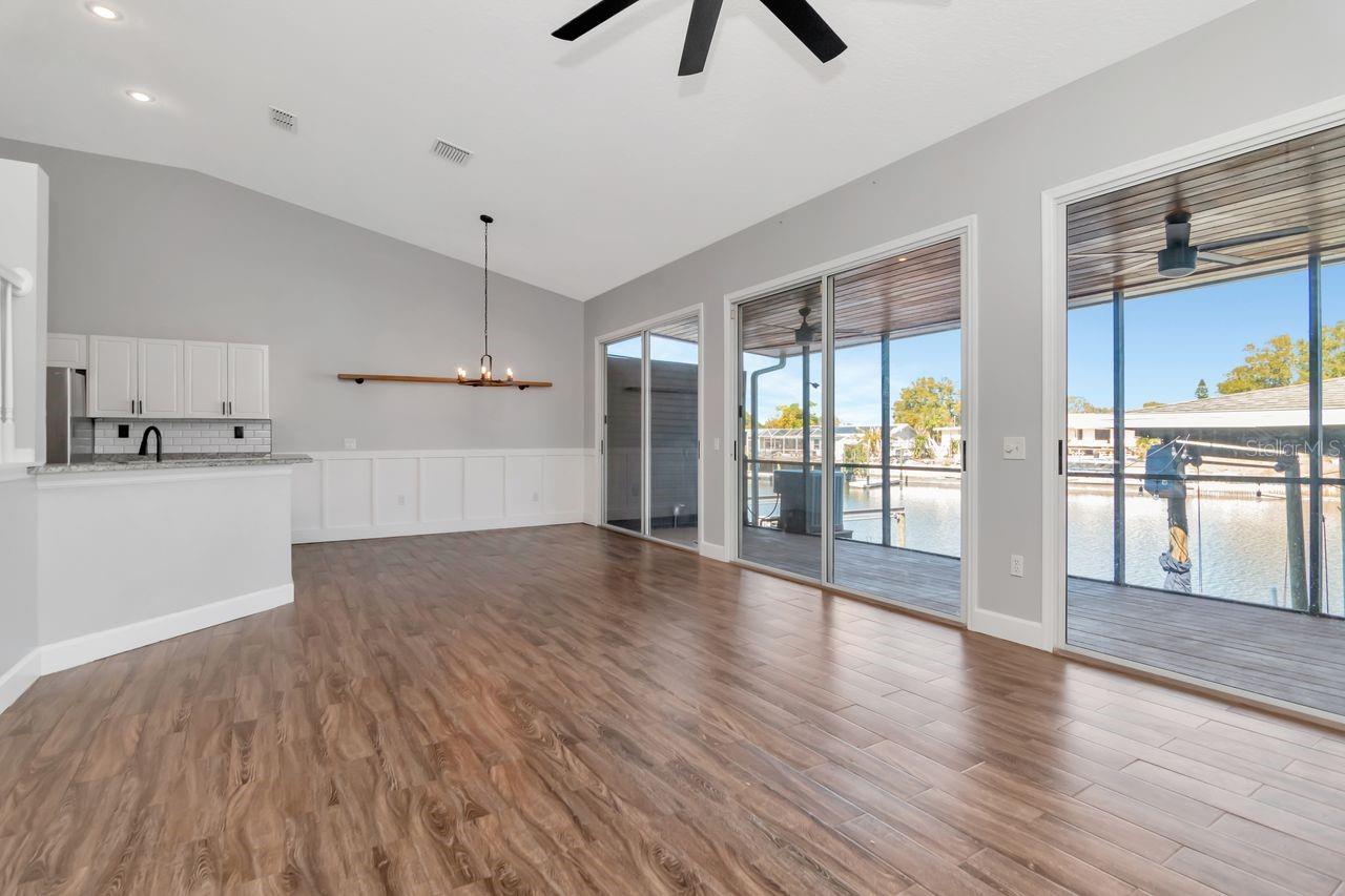 Image 26 of 69 For 5313 Boardwalk Street