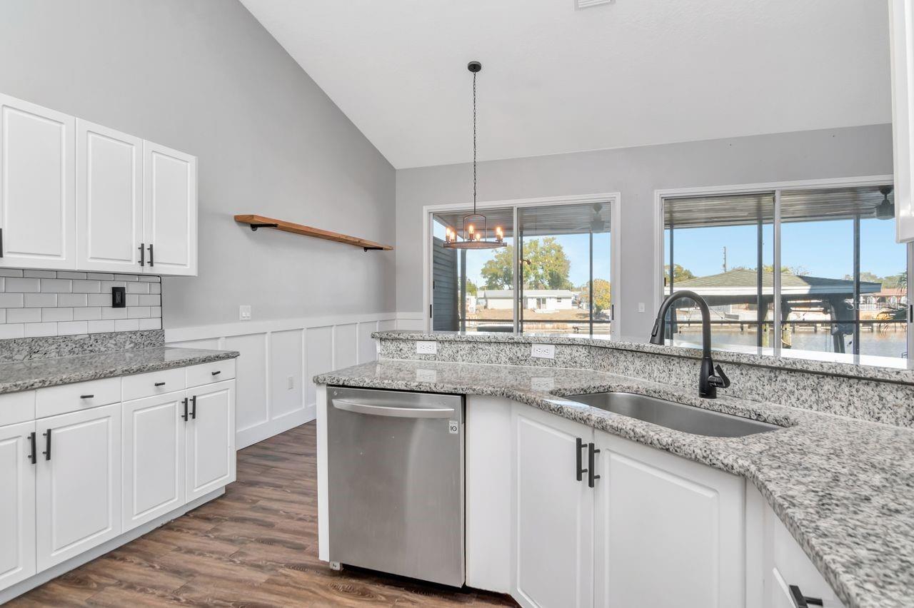 Image 31 of 69 For 5313 Boardwalk Street