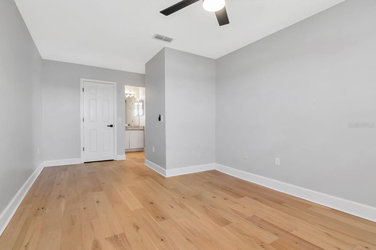 Image 45 of 69 For 5313 Boardwalk Street