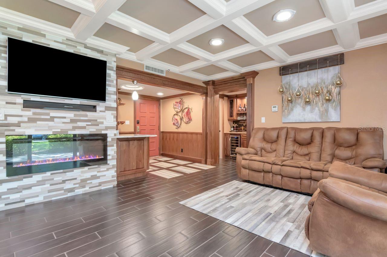 Listing photo id 0 for 36750 Us Highway 19 N 7-110