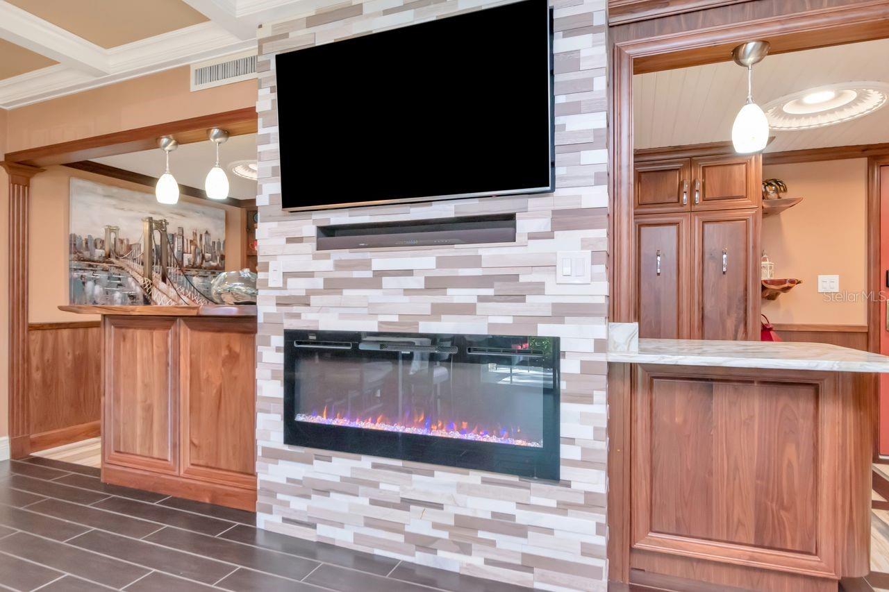 Listing photo id 21 for 36750 Us Highway 19 N 7-110