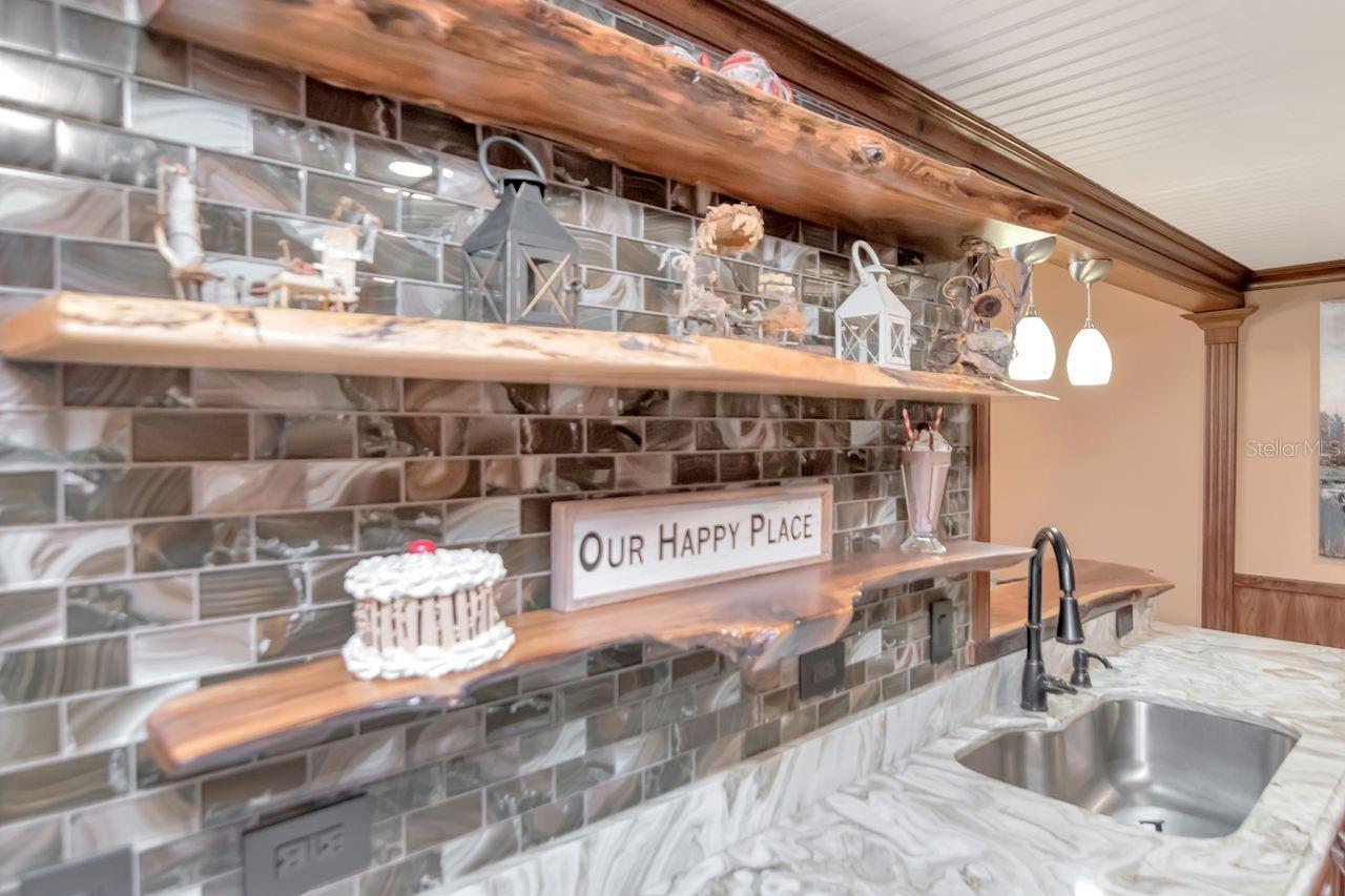 Listing photo id 44 for 36750 Us Highway 19 N 7-110