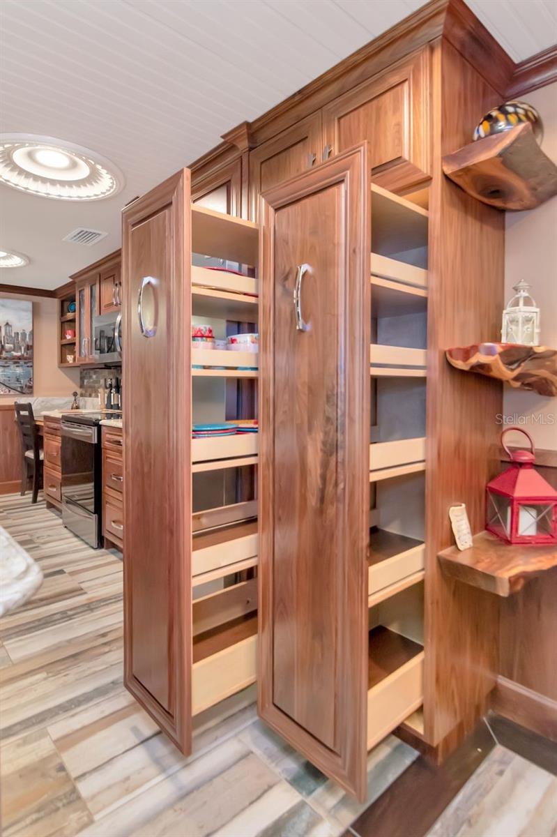 Listing photo id 46 for 36750 Us Highway 19 N 7-110