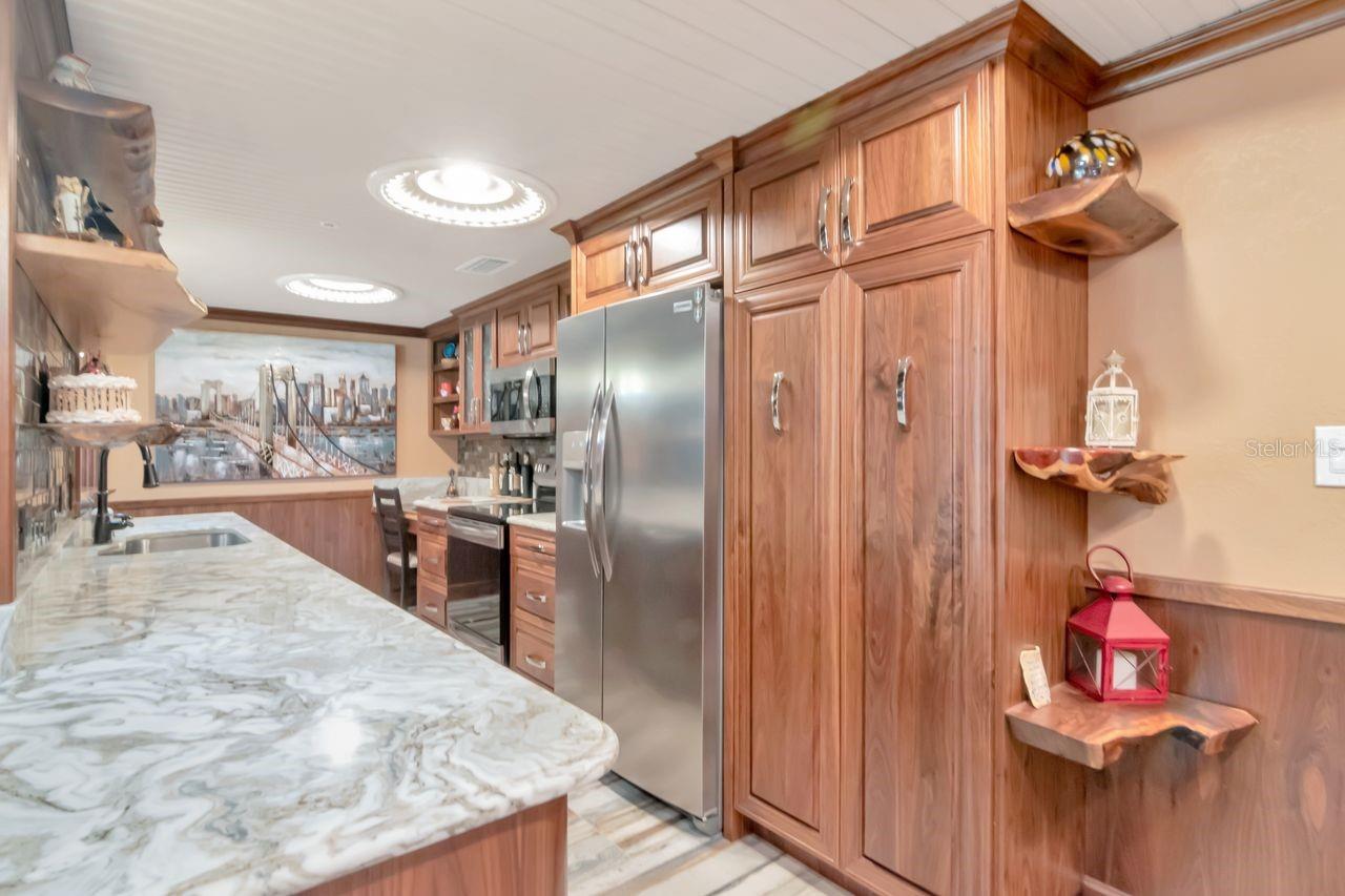 Listing photo id 56 for 36750 Us Highway 19 N 7-110