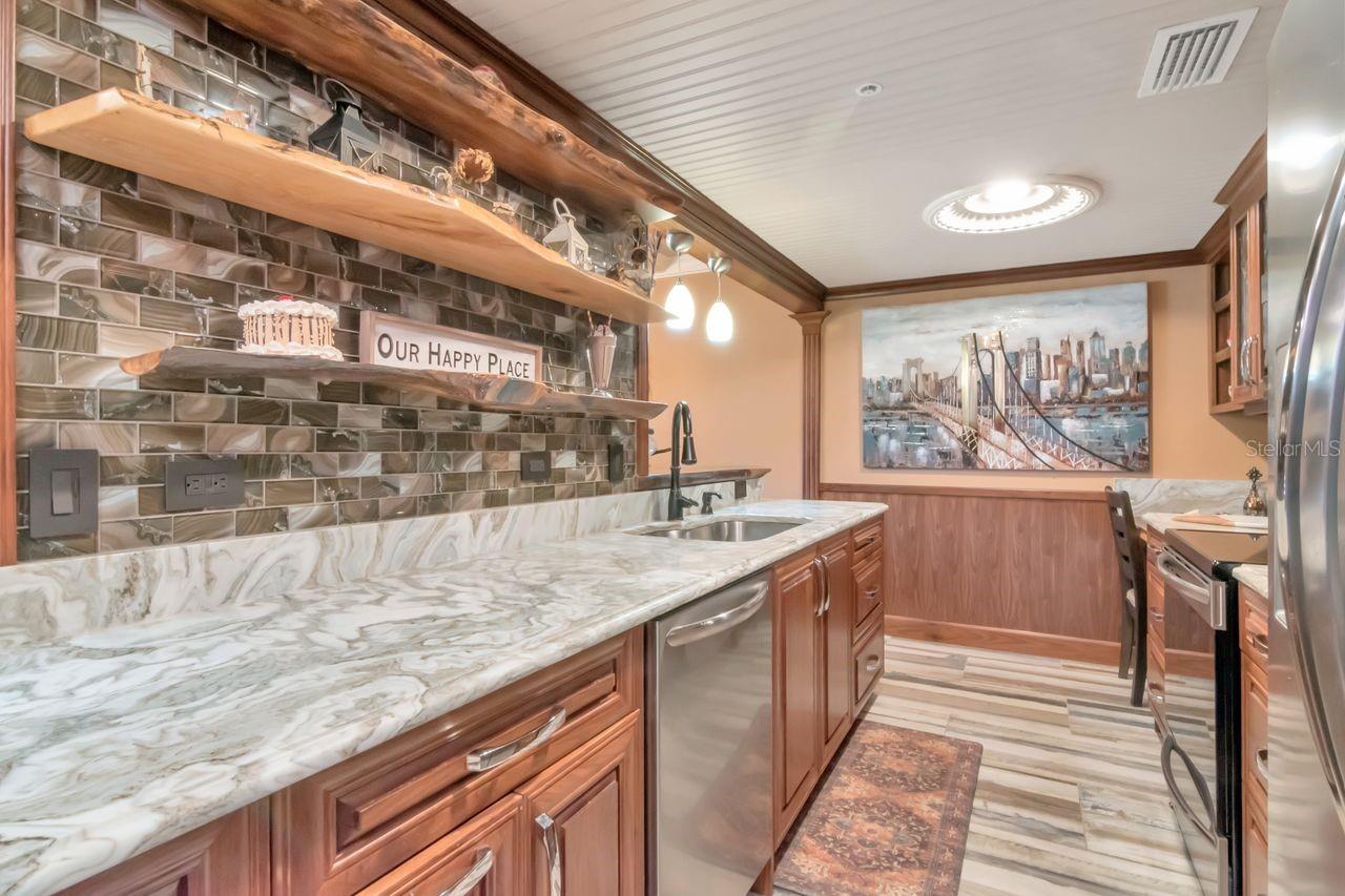 Listing photo id 57 for 36750 Us Highway 19 N 7-110