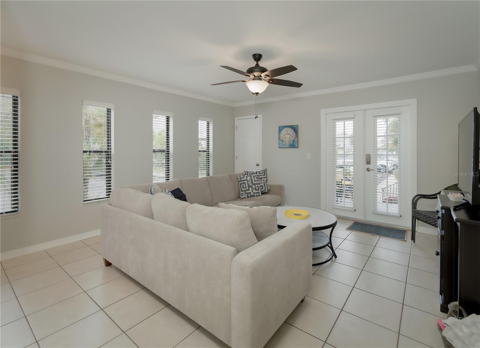 Image 7 of 32 For 704 Lyndhurst Street 603