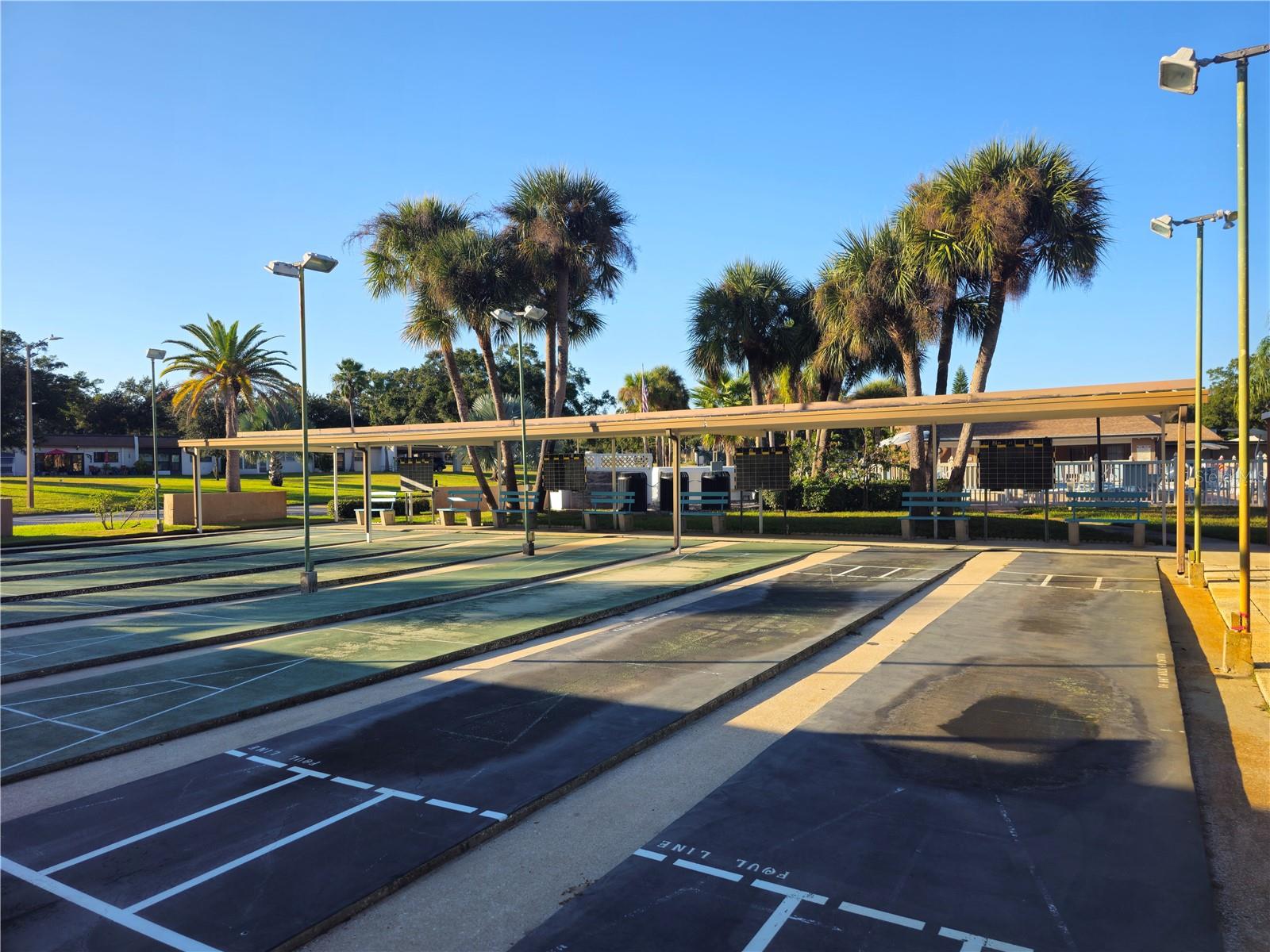 Image 28 of 29 For 1285 Mission Hills Boulevard 36b