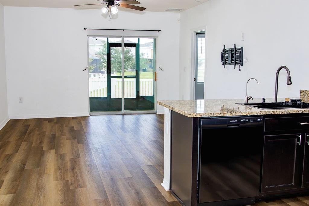 Image 17 of 64 For 8089 Pelican Reed Circle