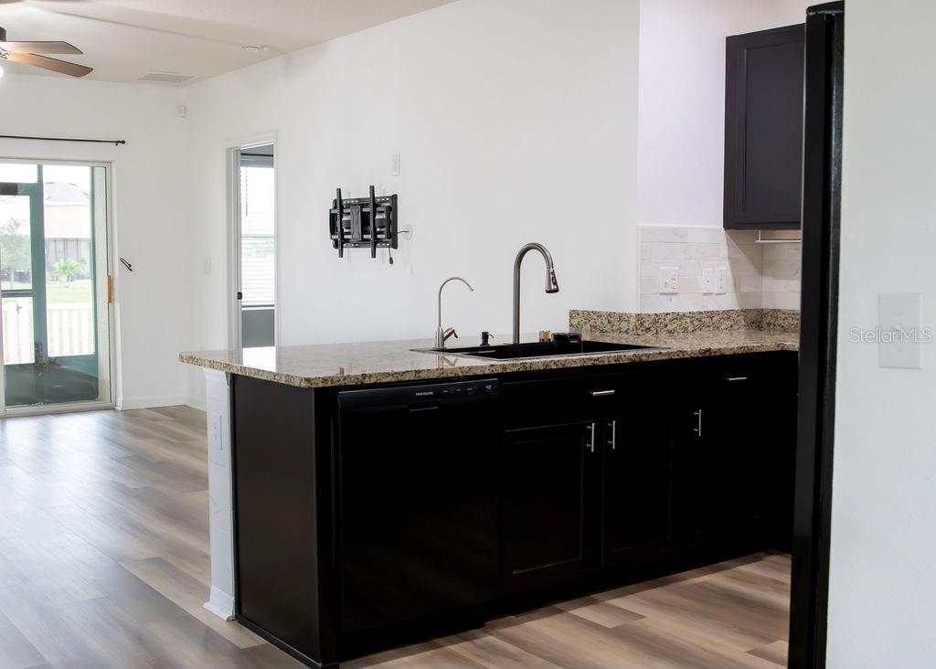 Image 18 of 64 For 8089 Pelican Reed Circle