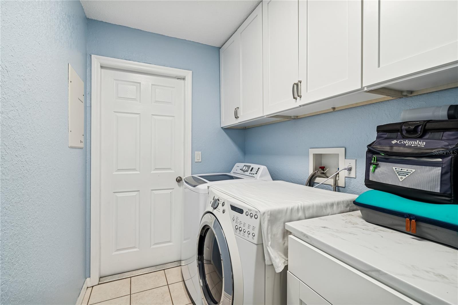 Image 55 of 83 For 407 Montpelier Court