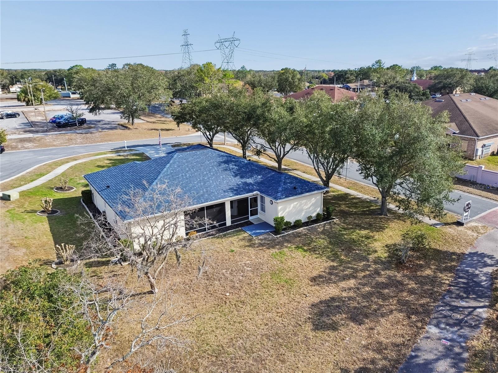 Image 70 of 83 For 407 Montpelier Court