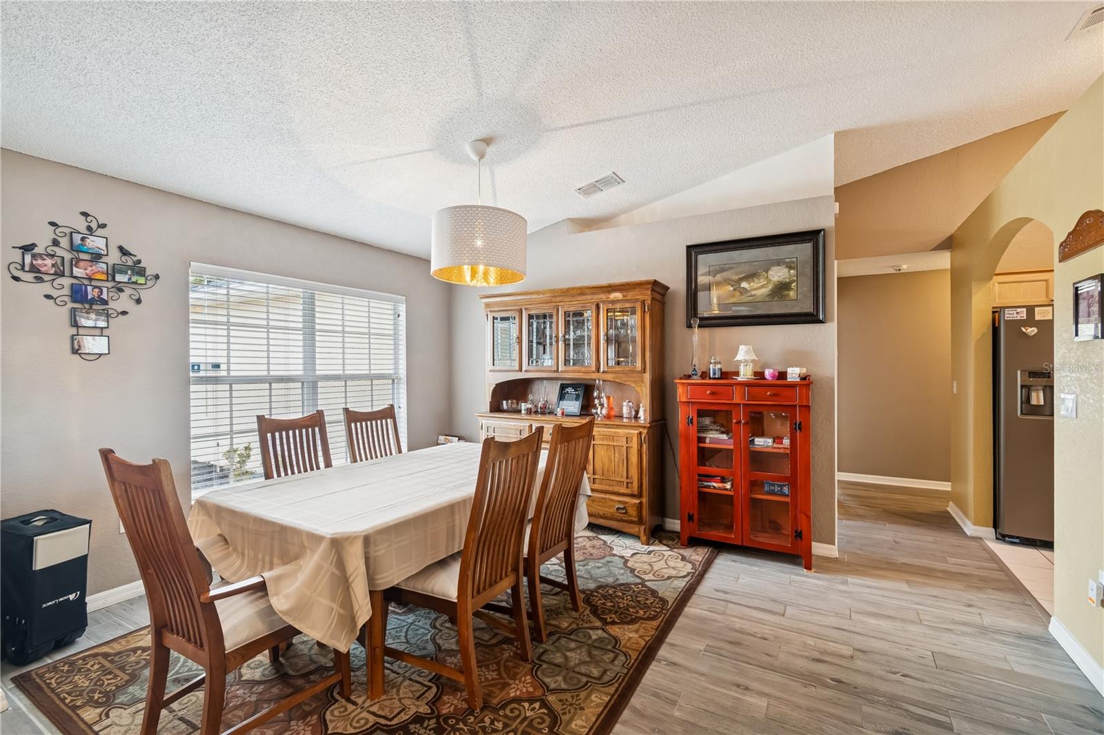 Image 8 of 83 For 407 Montpelier Court