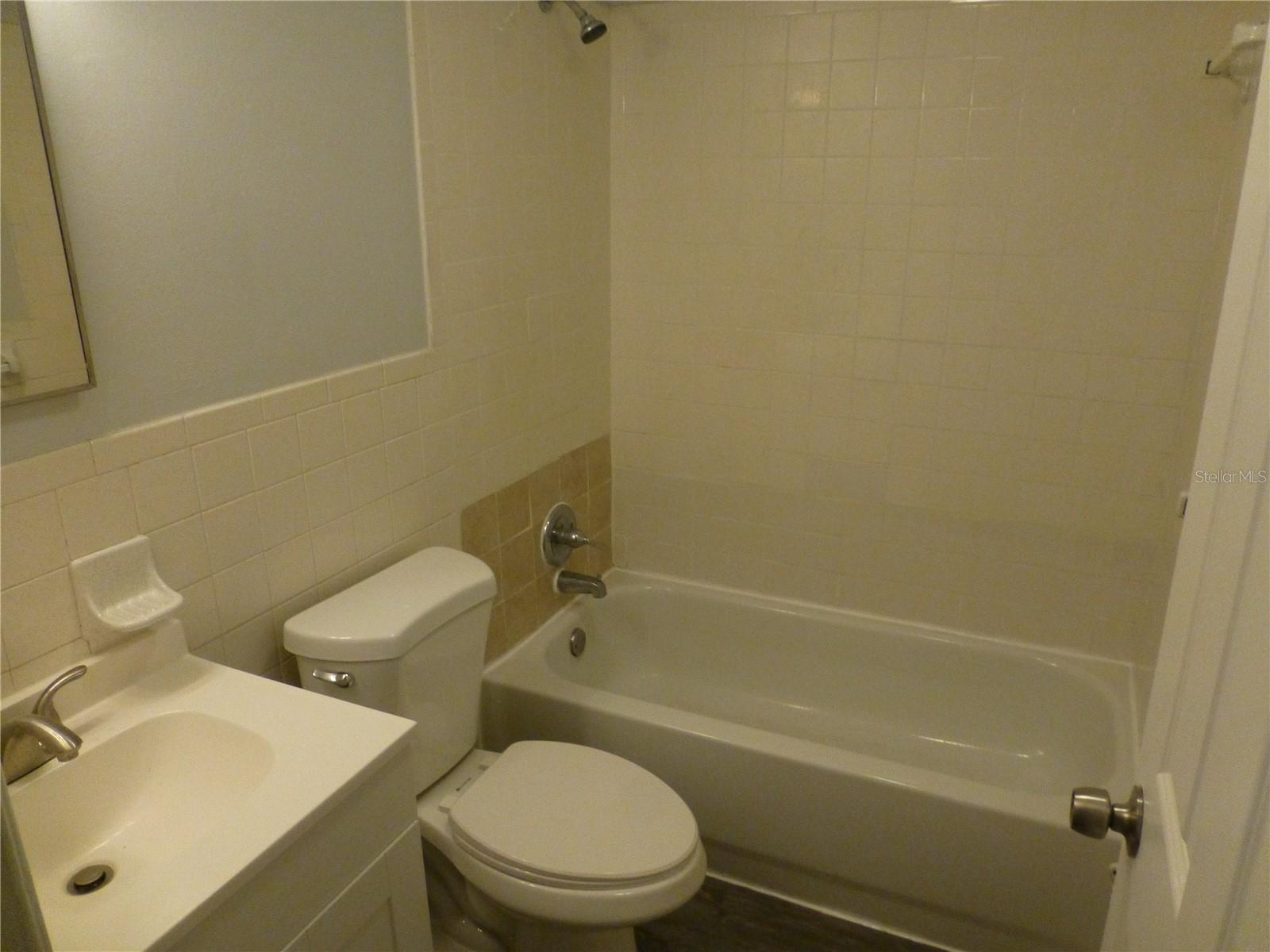 Image 5 of 15 For 5420 Reef Drive