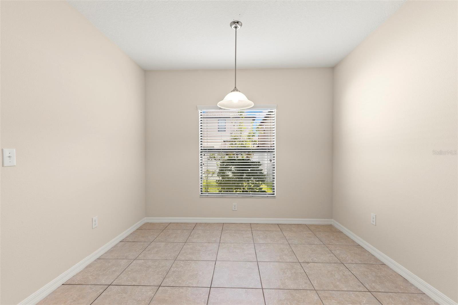 Image 12 of 38 For 2719 Garden Falls Drive