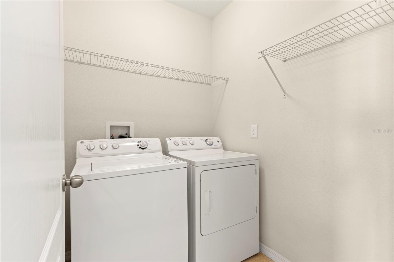 Image 14 of 38 For 2719 Garden Falls Drive