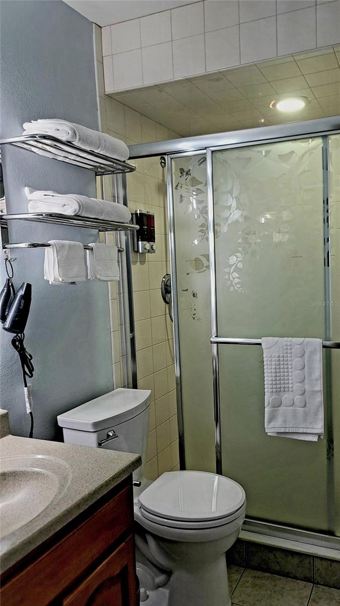 Image 15 of 30 For 4215 East Bay Drive 1508b