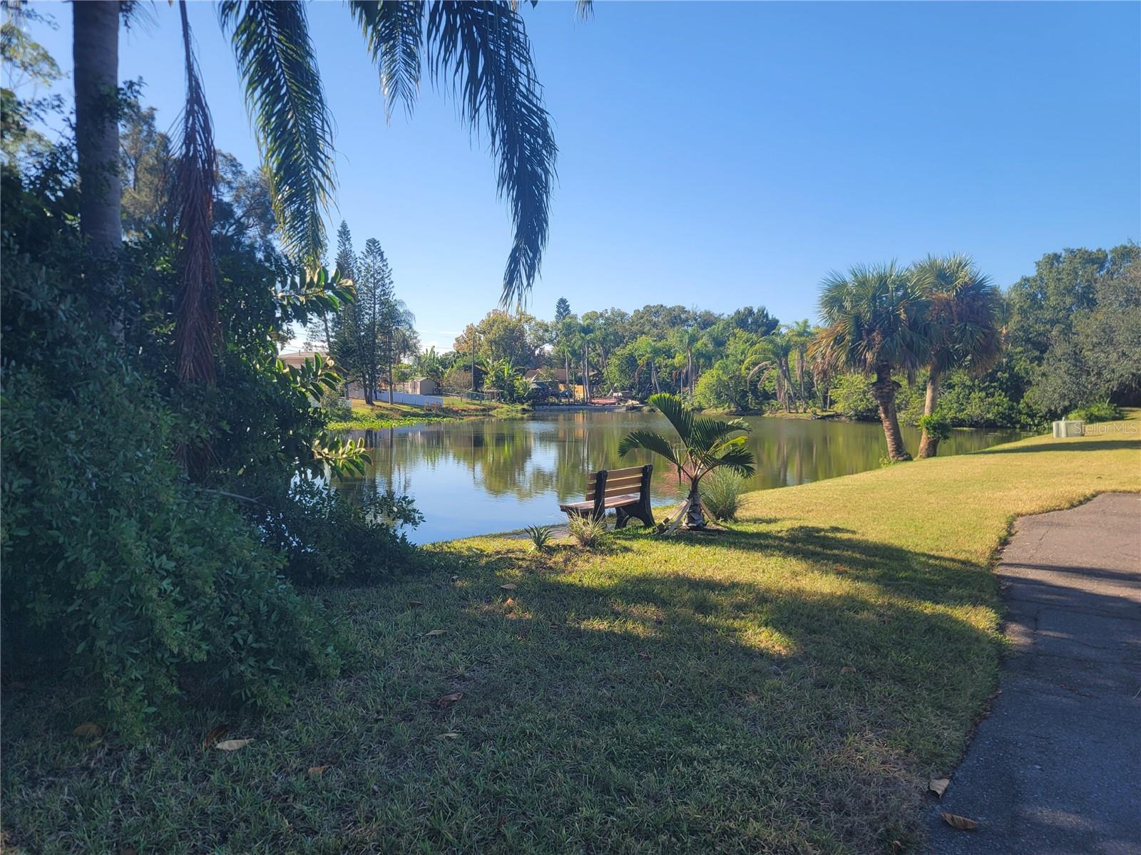 Image 25 of 30 For 4215 East Bay Drive 1508b