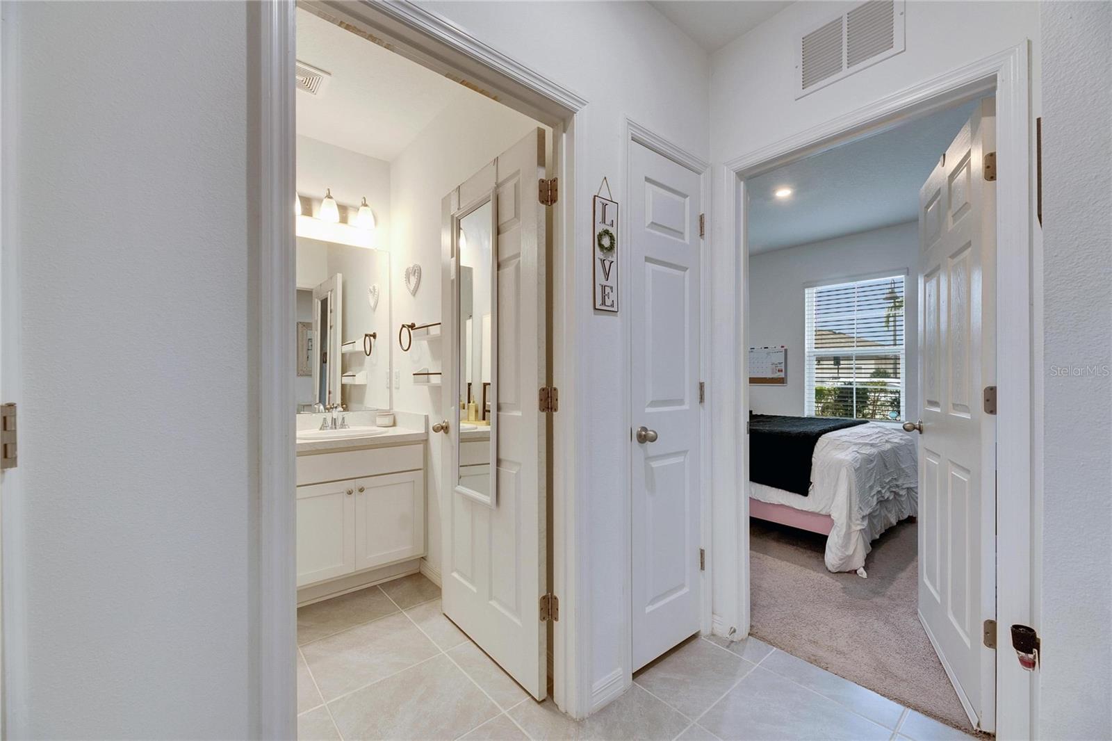 Image 10 of 60 For 6927 Shelby Lynn Way