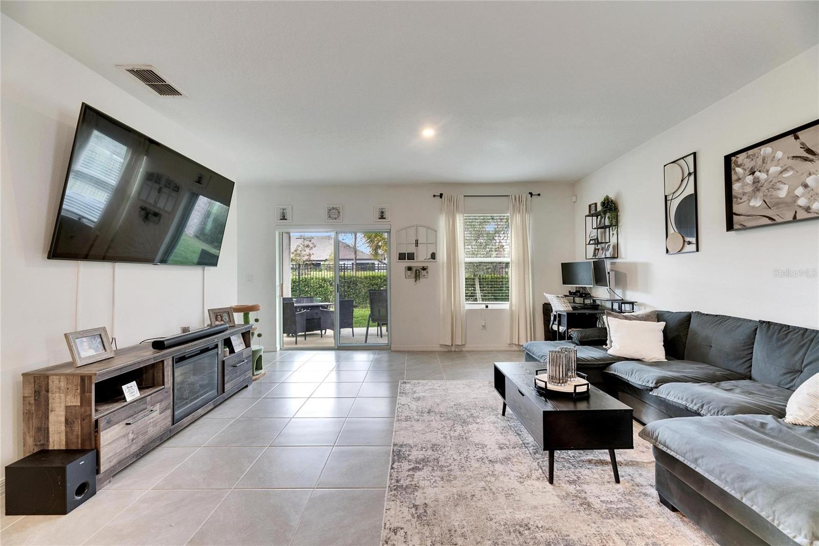 Image 25 of 60 For 6927 Shelby Lynn Way