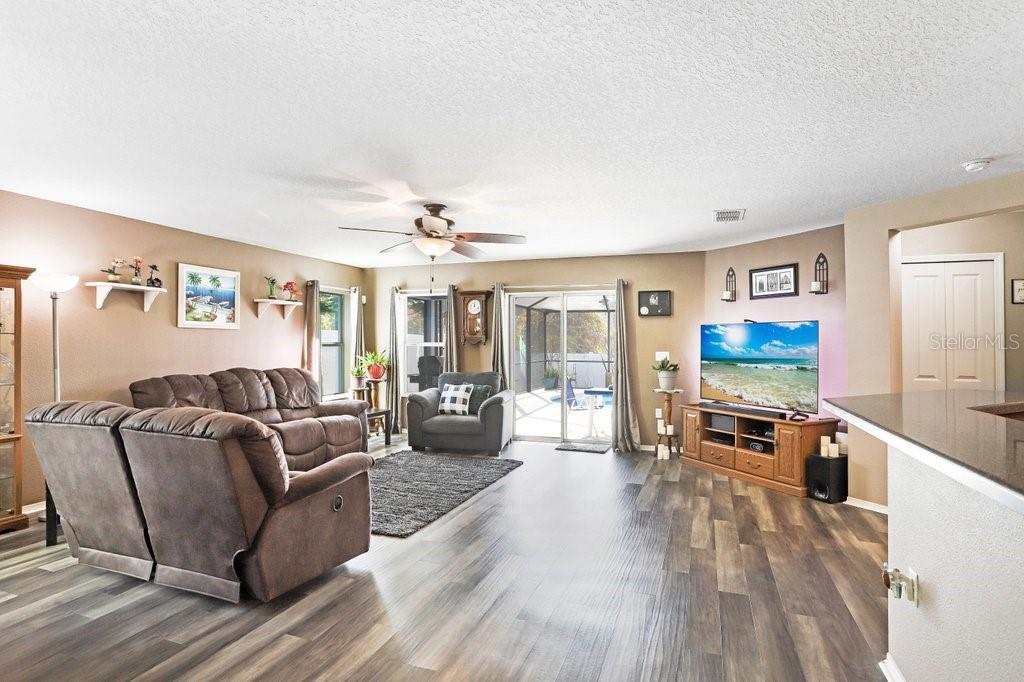 Image 7 of 37 For 7629 Tangle Rush Drive