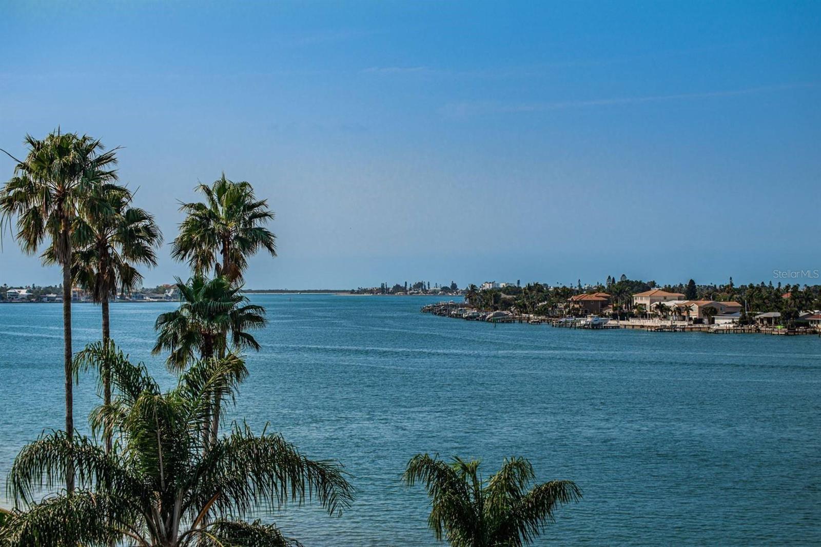 Image 26 of 28 For 5801 Bahia Del Mar Circle 512