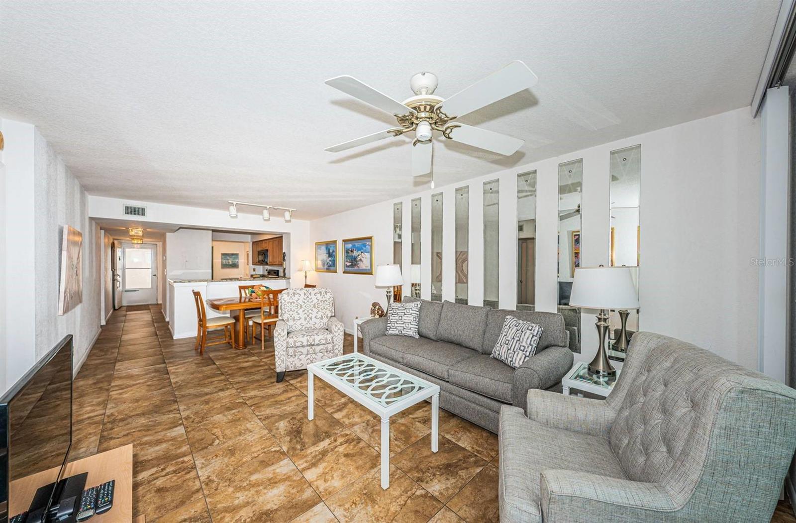 Image 7 of 28 For 5801 Bahia Del Mar Circle 512