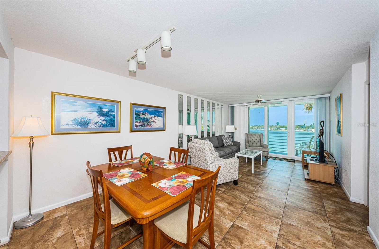 Image 9 of 28 For 5801 Bahia Del Mar Circle 512