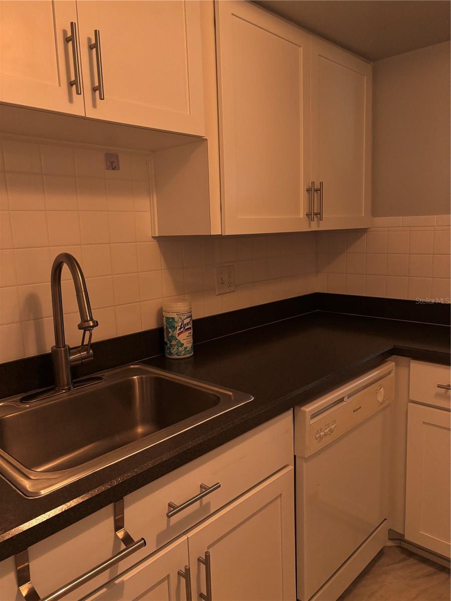 Image 3 of 28 For 1 Windrush Boulevard 24