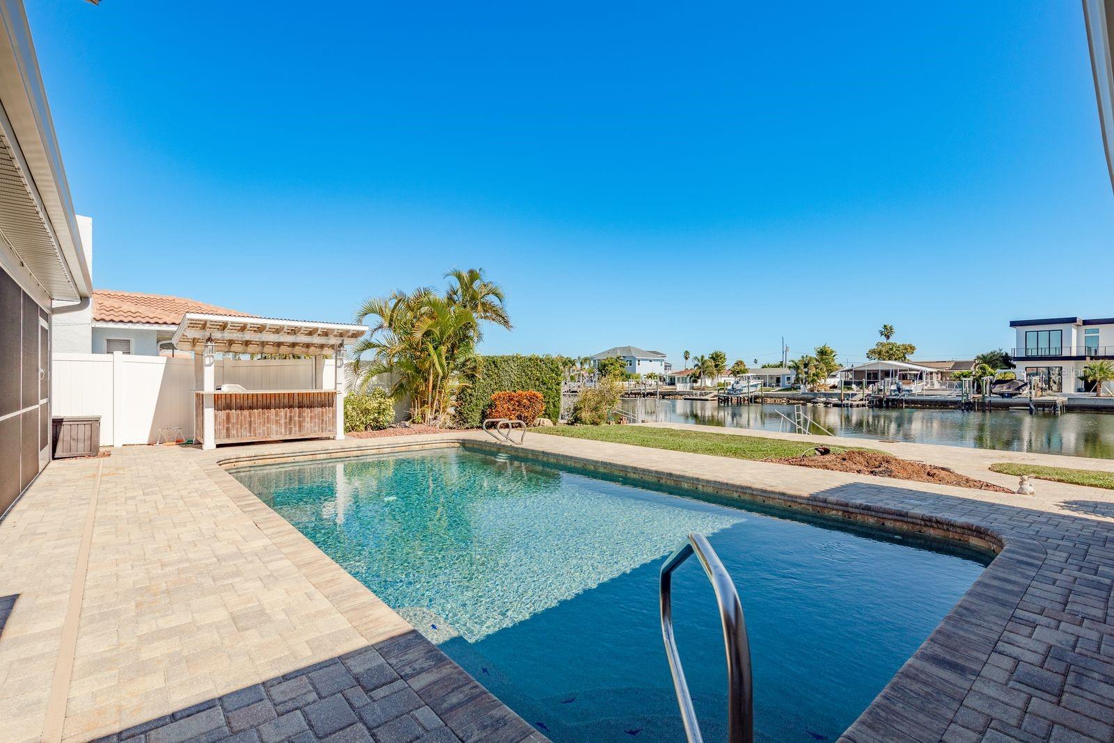 Listing photo id 21 for 5440 Leeward Lane