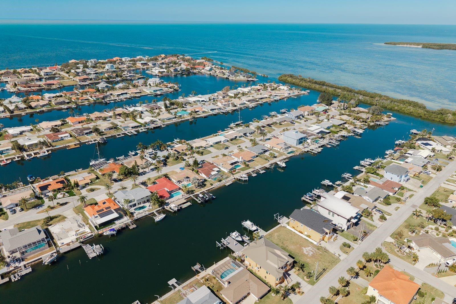 Listing photo id 34 for 5440 Leeward Lane