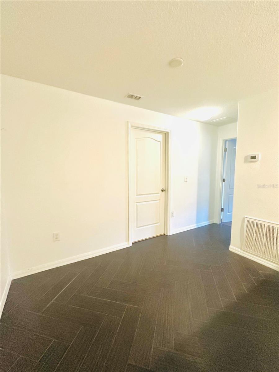 Image 20 of 36 For 4208 Fennwood Court