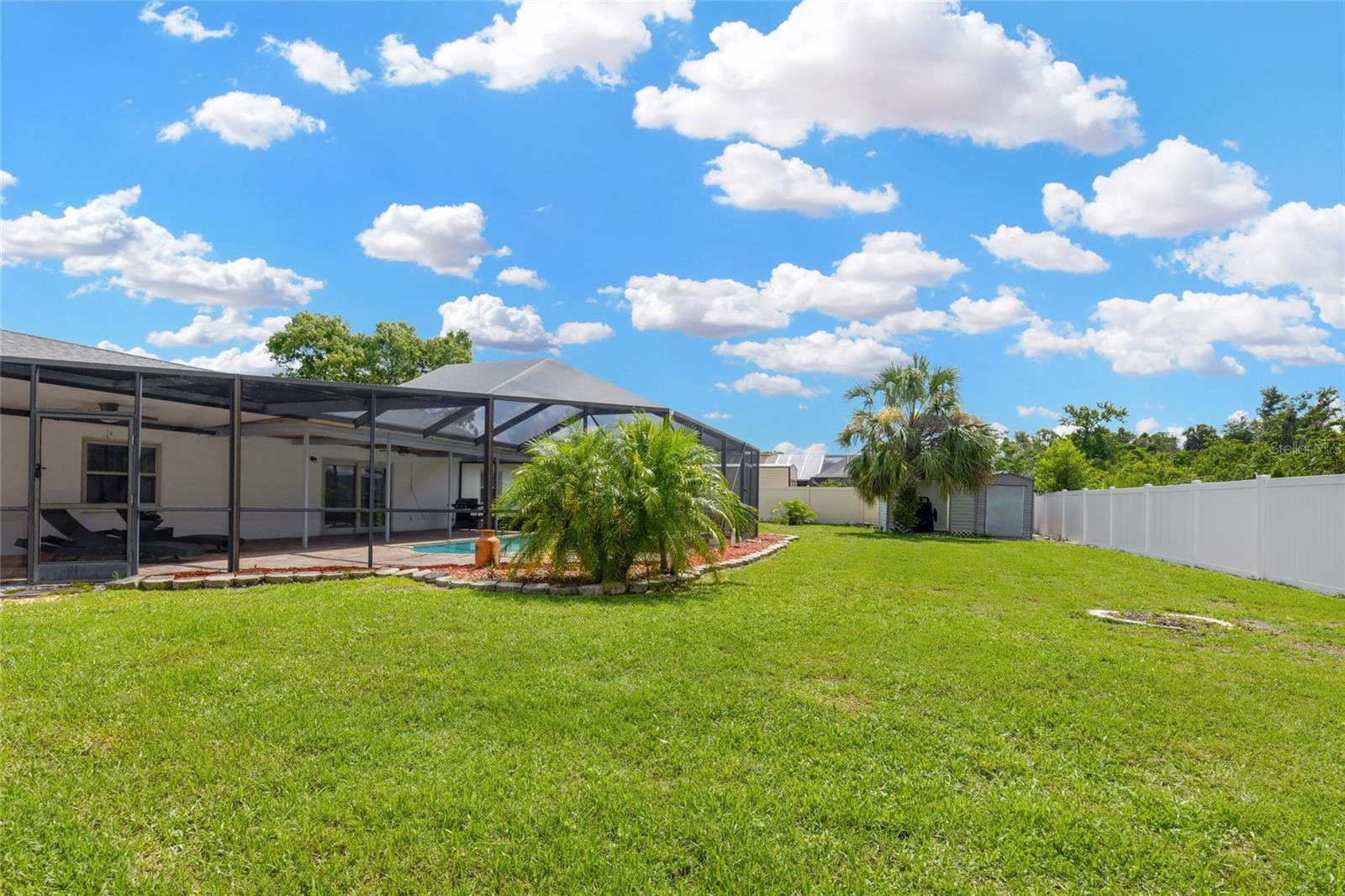 Image 22 of 27 For 10811 Providence Oaks Drive