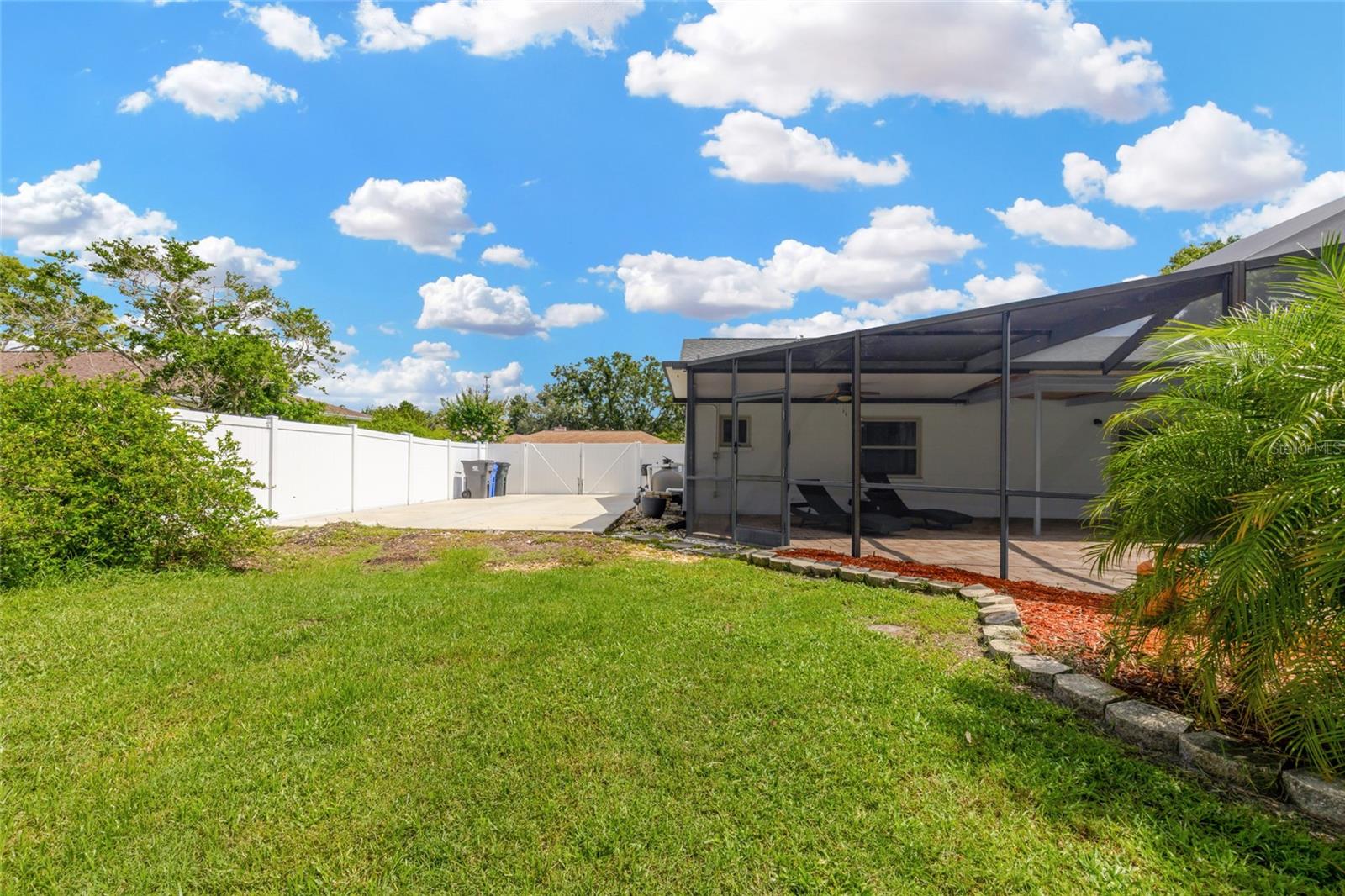 Image 23 of 27 For 10811 Providence Oaks Drive