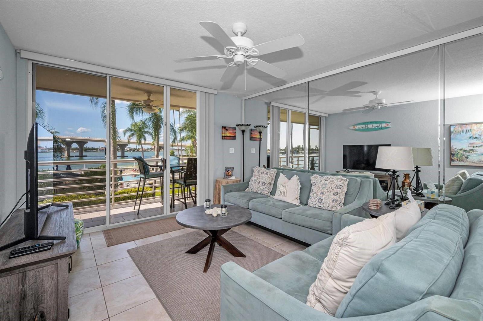 Image 13 of 31 For 5901 Bahia Del Mar Circle 223