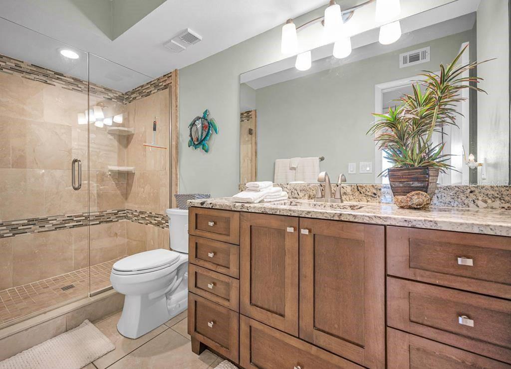 Image 17 of 31 For 5901 Bahia Del Mar Circle 223