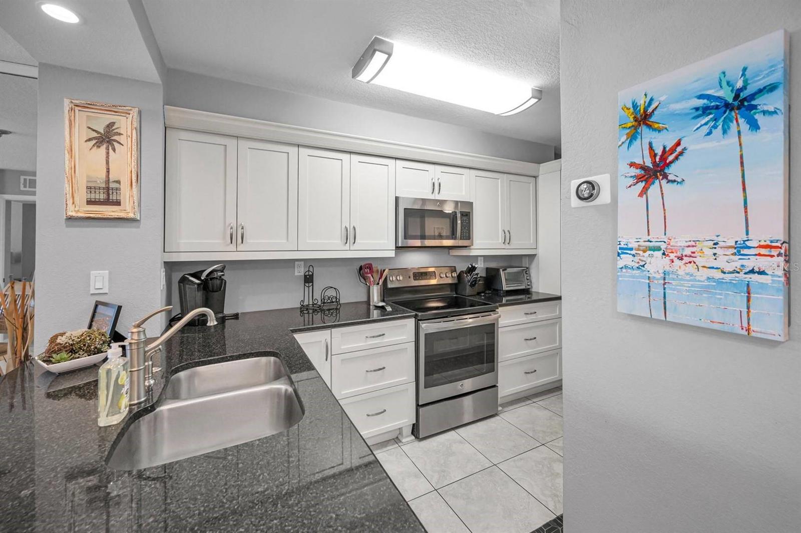 Image 5 of 31 For 5901 Bahia Del Mar Circle 223