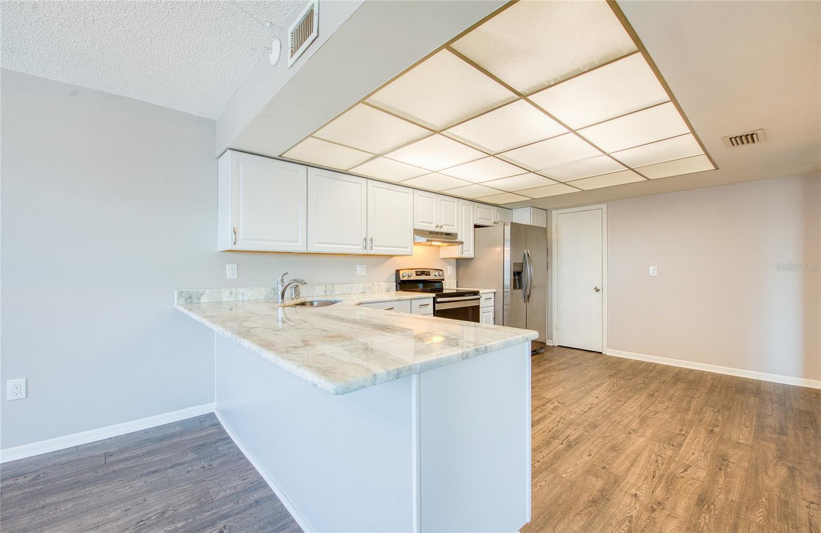 Image 14 of 32 For 225 Country Club Drive 1403