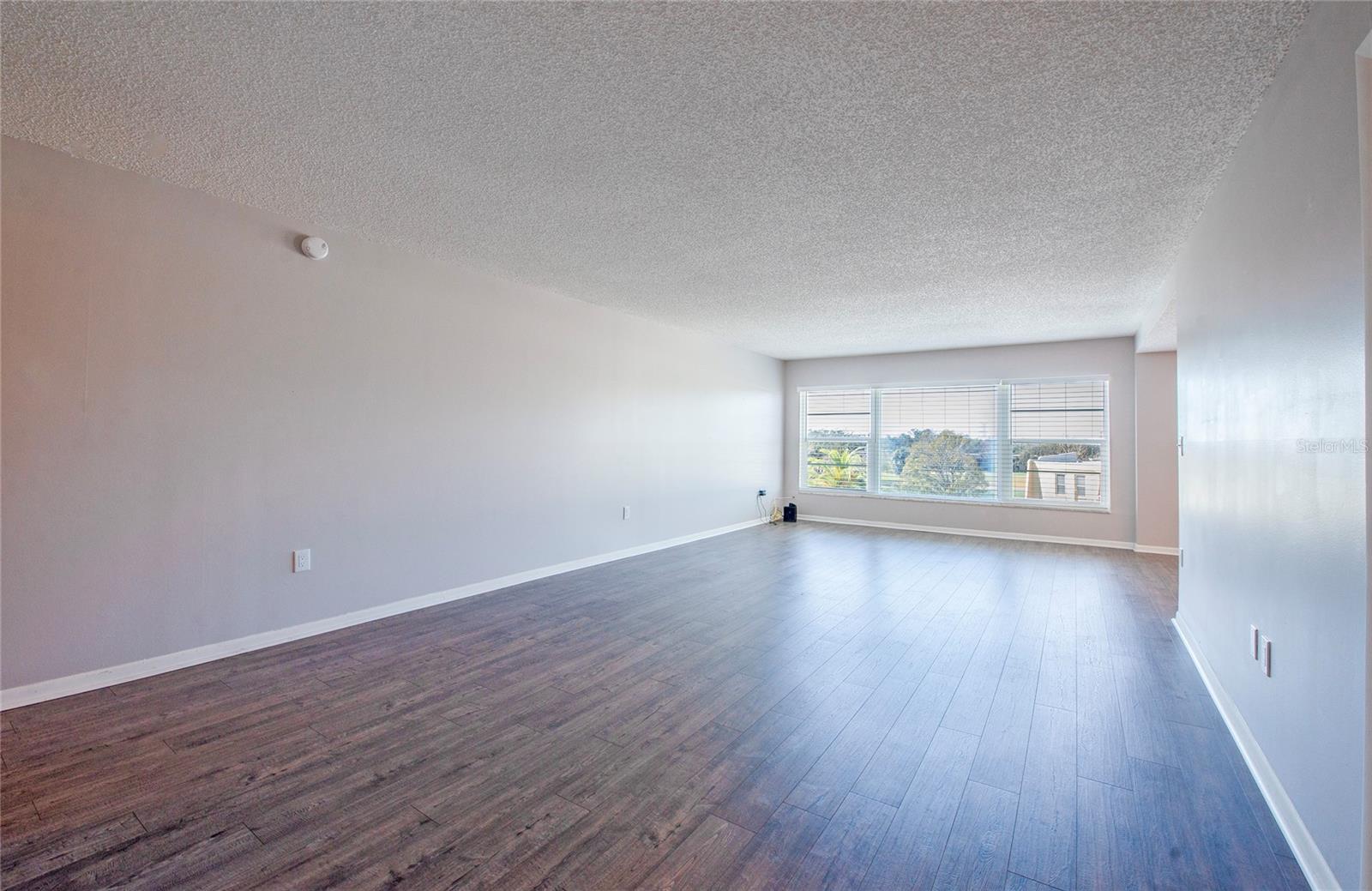 Image 5 of 32 For 225 Country Club Drive 1403