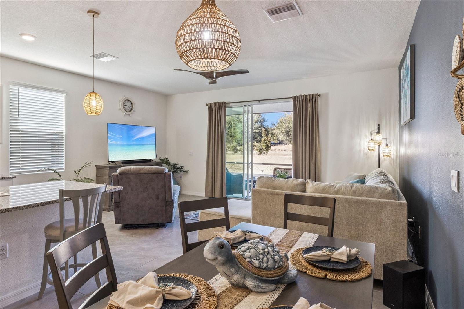 Listing photo id 5 for 3522 Marigold Patch Court