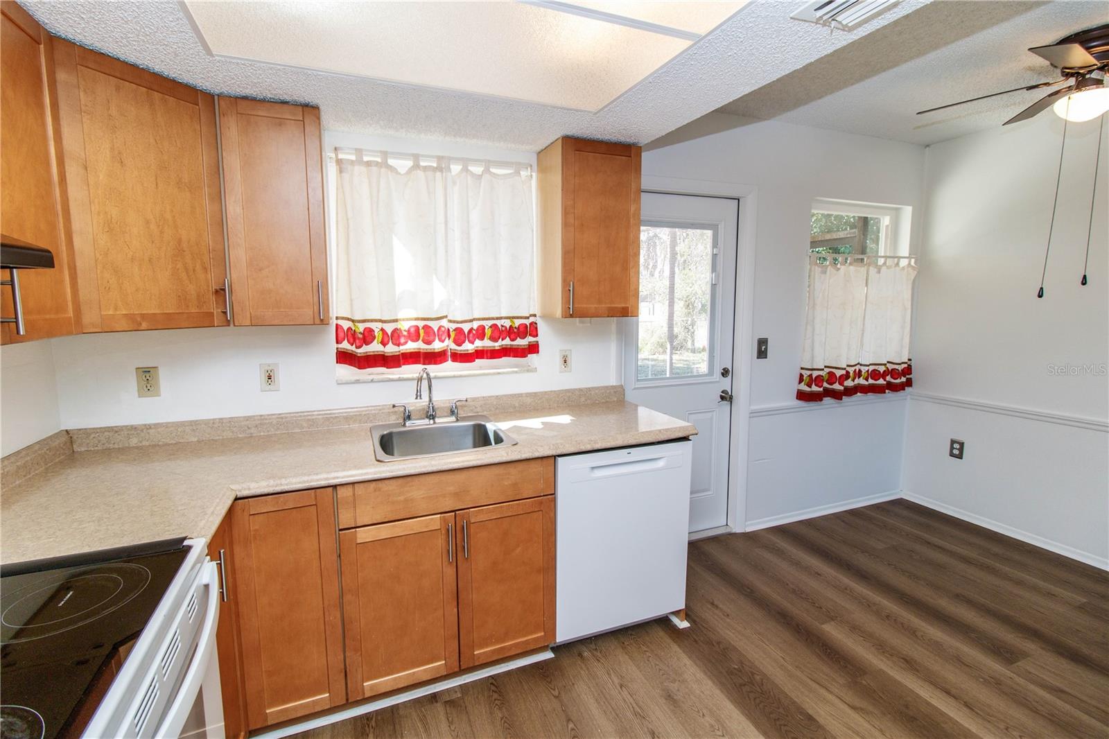 Image 6 of 44 For 8836 Huntsman Lane