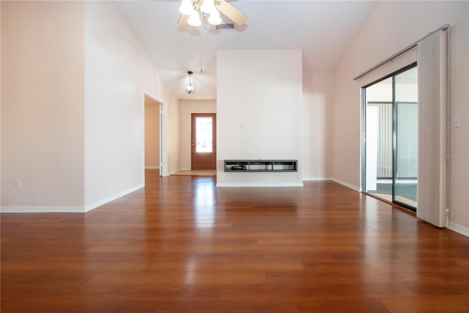 Image 11 of 55 For 1733 Atrium Drive